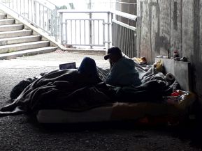 50,70 OP - sdlo bezdomovc pod Hlvkovm mostem
